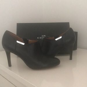 Coach boots black size 8